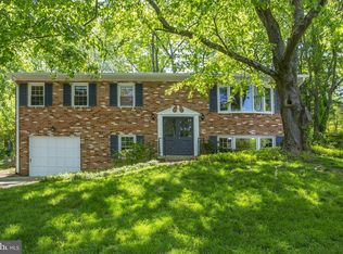 9523 Rockport Rd, Vienna, VA 22180