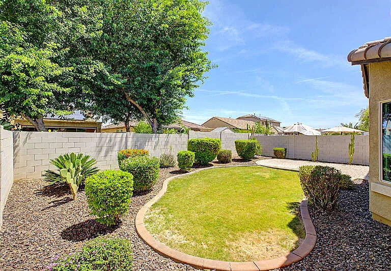 10772 W Yearling Rd — Photo 20