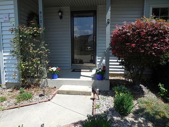 4th image of 972 Green Trails Ct