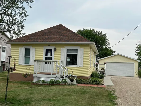 106 S Vilhauer St, Tripp, SD 57376