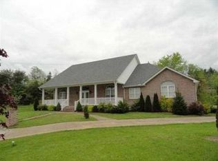 42 Stone Creek Ct, Milton, WV 25541