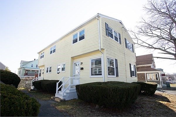 1st image of 11 Hersey St
