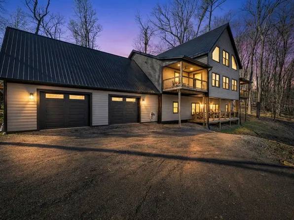 670 Natchez Ln, Sugar Grove, OH 43155