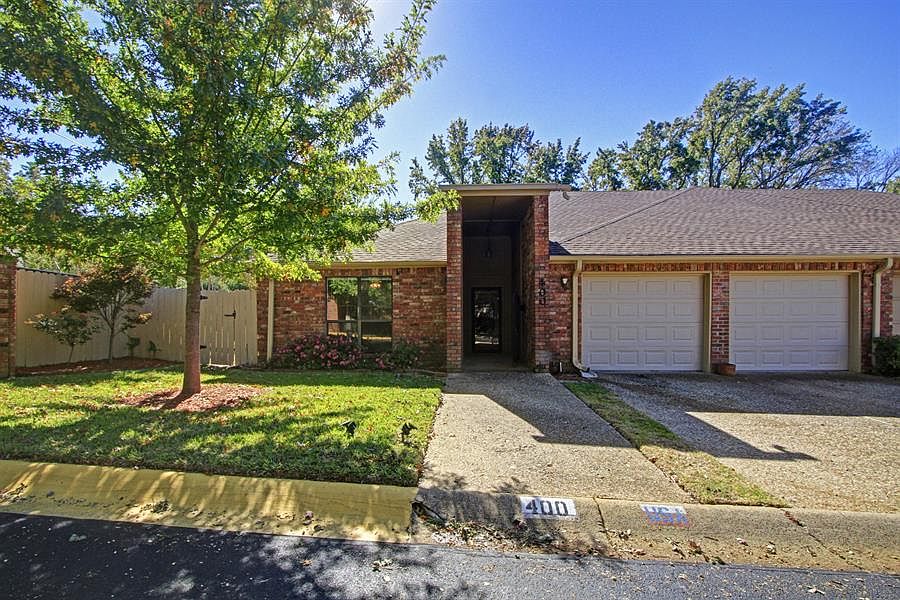 1st image of 400 Amberwood Cir