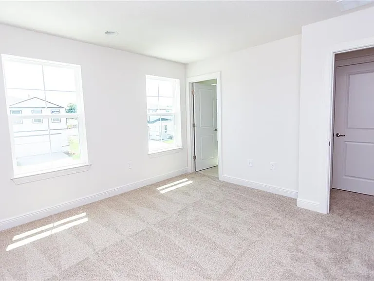 820 Lowood Ct — Photo 29