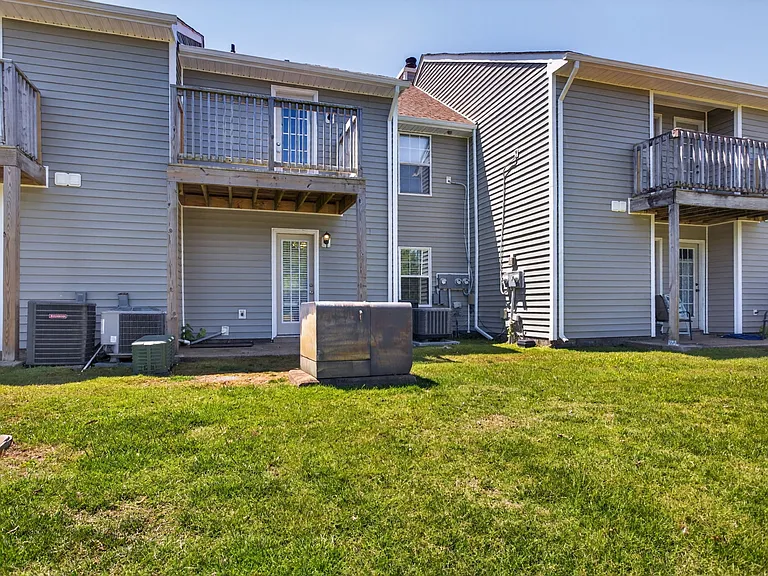 3528 Dublin Ct — Photo 21