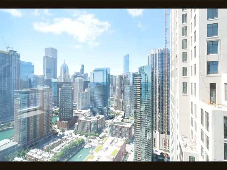 502 E Illinois St #3501 — Photo 15