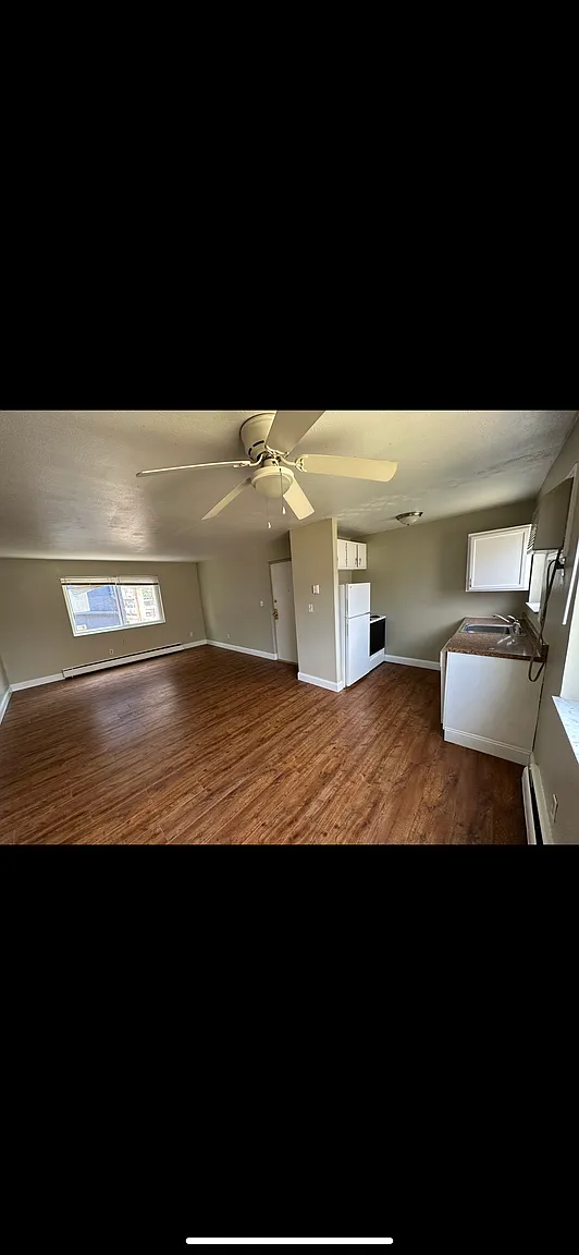 1760 Cleneay Ave #1 photo 1