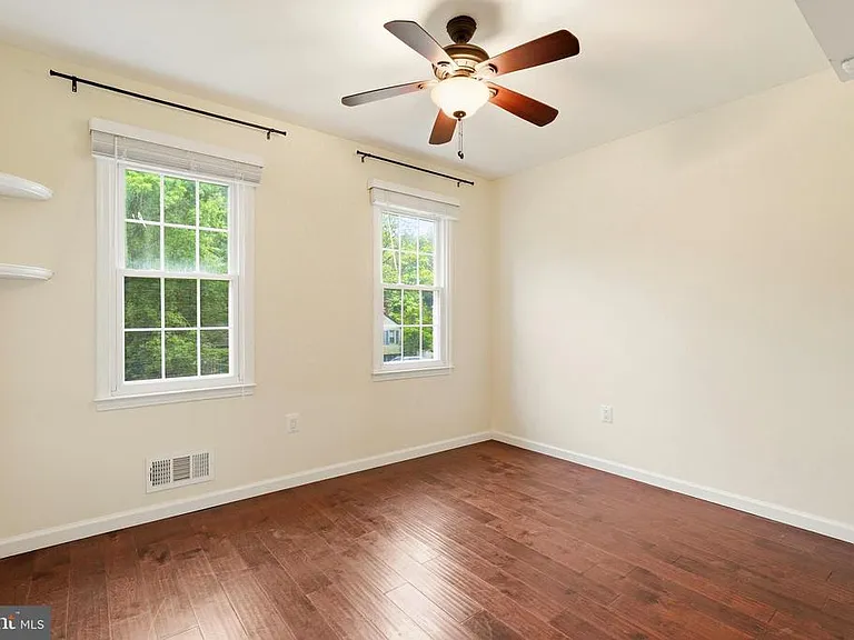 12017 William And Mary Cir — Photo 21