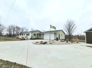 7515 W Parmalee Rd, Middleville, MI 49333