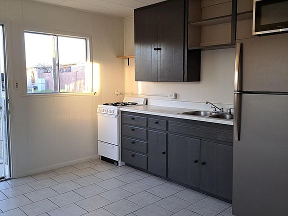 4th image of 414 N Morrison Ave #2