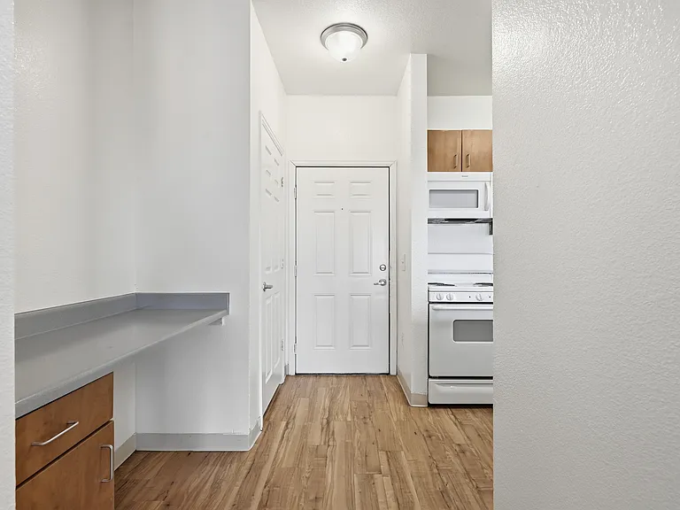 Pinecrest Apartments — Photo 29