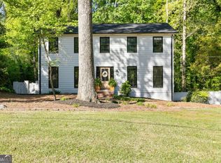 2212 Brookfield Dr, Lawrenceville, GA 30043