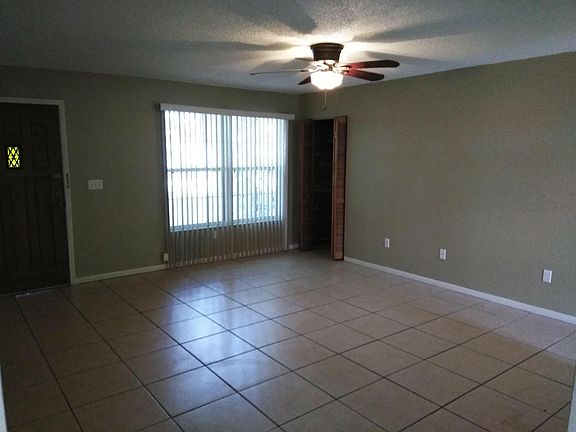 4th image of 575 Banana Blvd