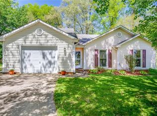 2800 Old Scotney Ct, Greensboro, NC 27407