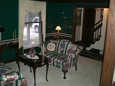 5th image of 6880 Colleen Dr