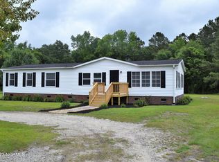 106 Country Farm Ln, Beulaville, NC 28518
