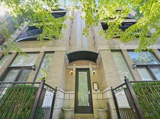 3350 N Southport Ave APT 2S, Chicago, IL 60657