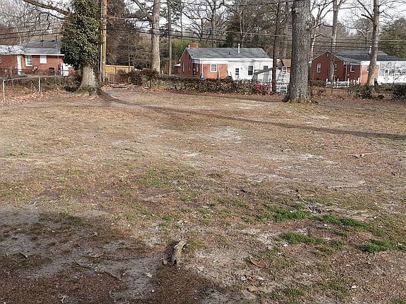 5th image of 2213 Mendota Dr