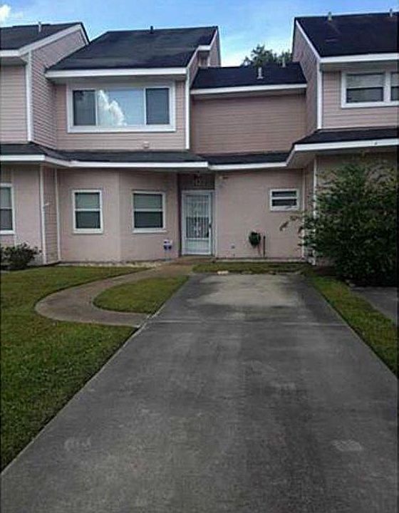 1st image of 107 Lake Lynn Dr #107