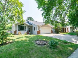 4907 W 53rd St, Stettler, AB T4K1A9