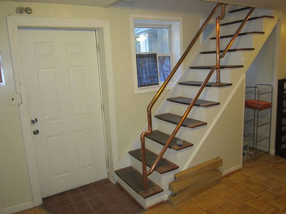 2nd image of 22 Claver Pl #3