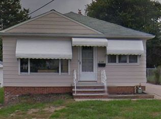 5405 E 131st St, Garfield Heights, OH