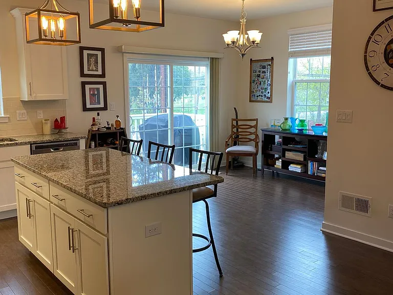 9 Stockton Ln — Photo 4