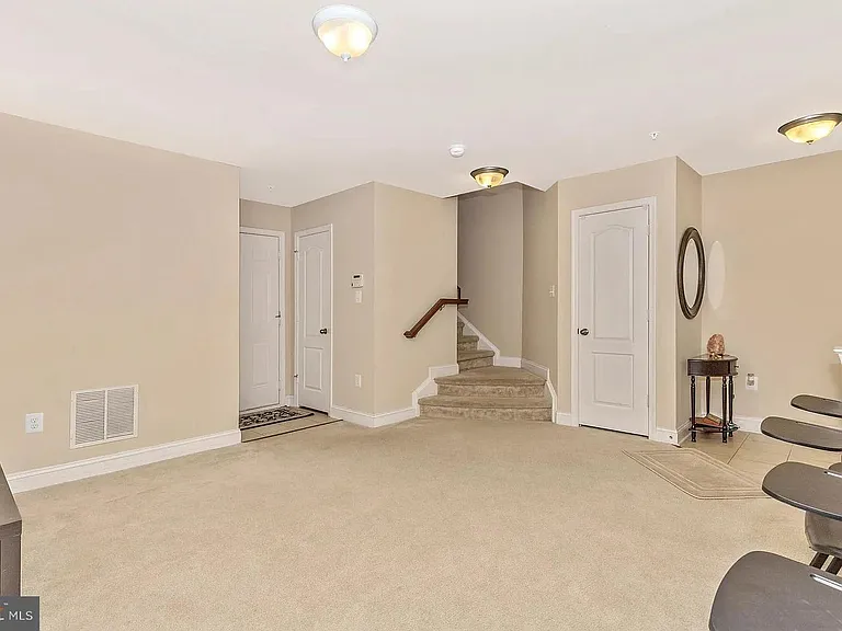 11882 Country Squire Way — Photo 36
