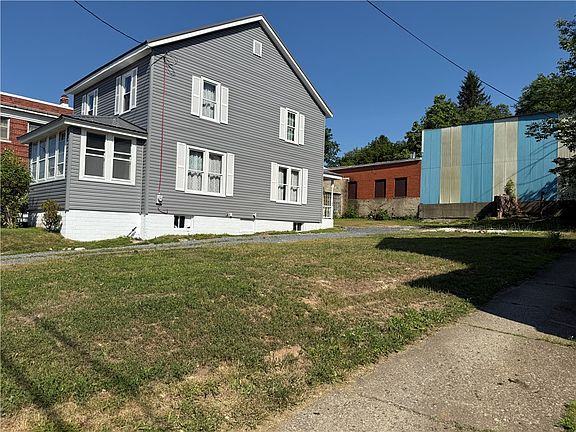 3rd image of 200 E Main St