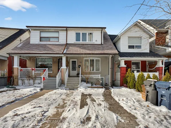 92 Donlands Ave, Toronto, ON M4J 3P1