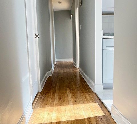 5th image of 2929 Briggs Ave #4L