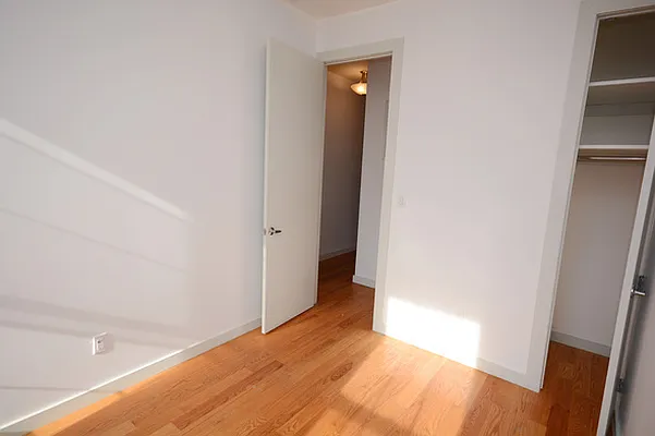 Rented by EXR | media 7