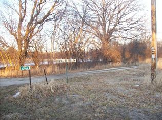 3096 N Golden Lake Rd, Oconomowoc, WI 53066