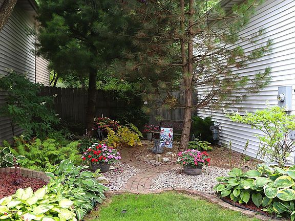 4th image of 1433 Trailside Ct NW