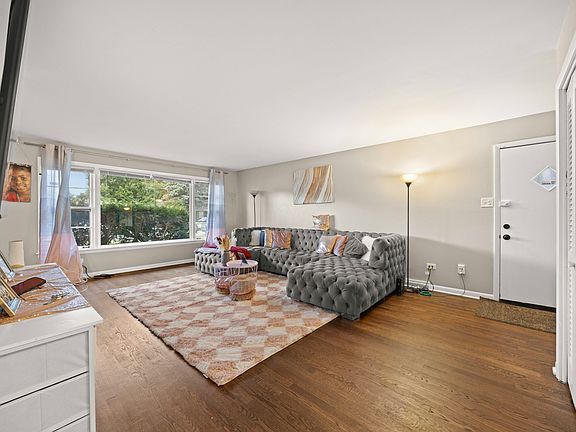 4th image of 14505 Ingleside Ave