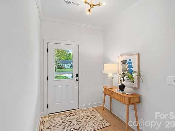 4th image of 3138 Dublin Rd
