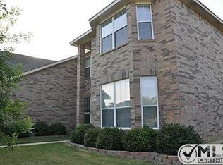419 Hidden Springs Dr, Burleson, TX 76028