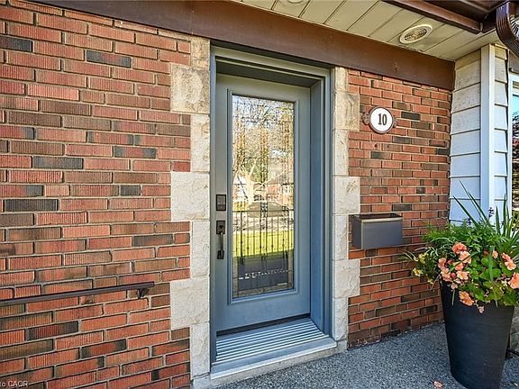 3rd image of 10 Mulock Ave