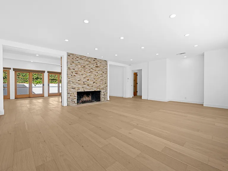 435 Dalehurst Ave — Photo 17