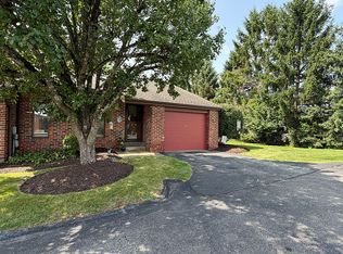 151 Greenwood Dr, Canonsburg, PA 15317