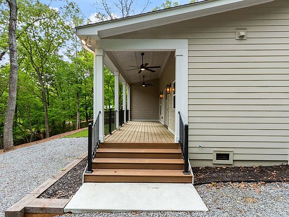4th image of 52 Honeysuckle Drive