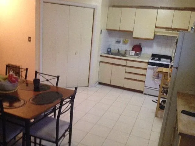 3 bed, 1500 sqft, $1,150 — Photo 3