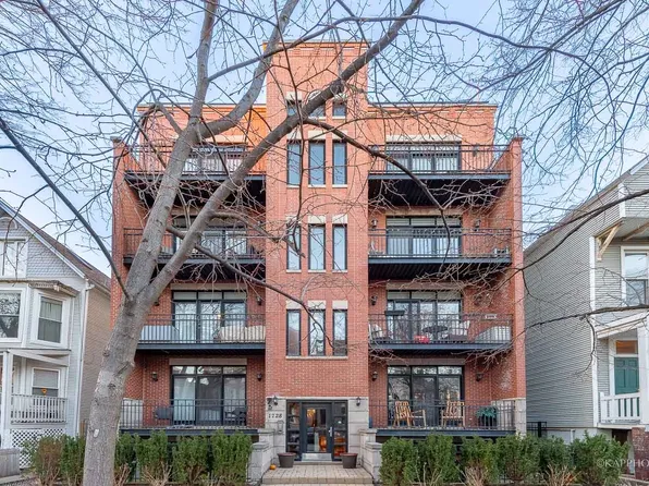 1730 W Roscoe St, Chicago, IL 60657