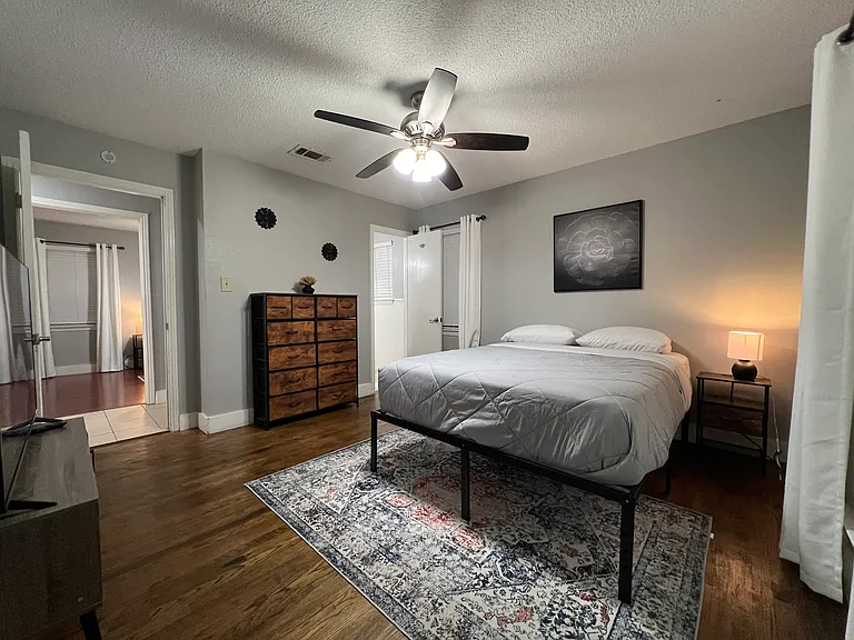 114 Dunn St — Photo 3