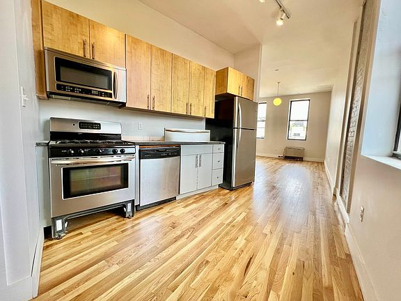 2nd image of 101 Jefferson Ave APT 3C