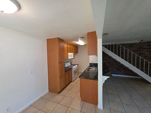 3rd image of 3773 Sapphire Dr APT 2