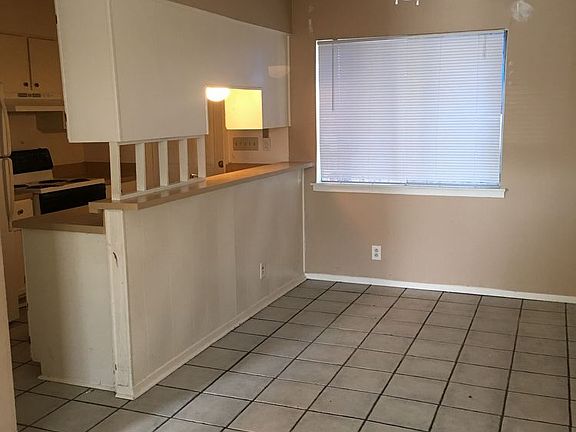 2nd image of 310 John Nance Garner Cir