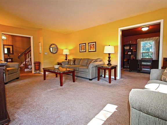 4th image of 26225 Hilly Ln
