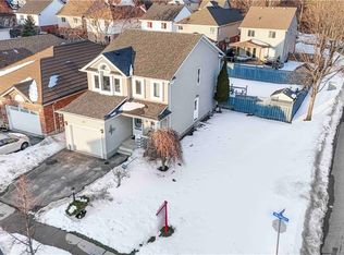 135 Veronica Dr, Kitchener, ON N2A 4E6